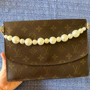 ⭐️ Vintage Louis Vuitton Rabat 23 Clutch / Crossbody Converted